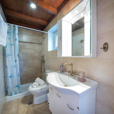 Kamini By Vintage Travel * Defaranata